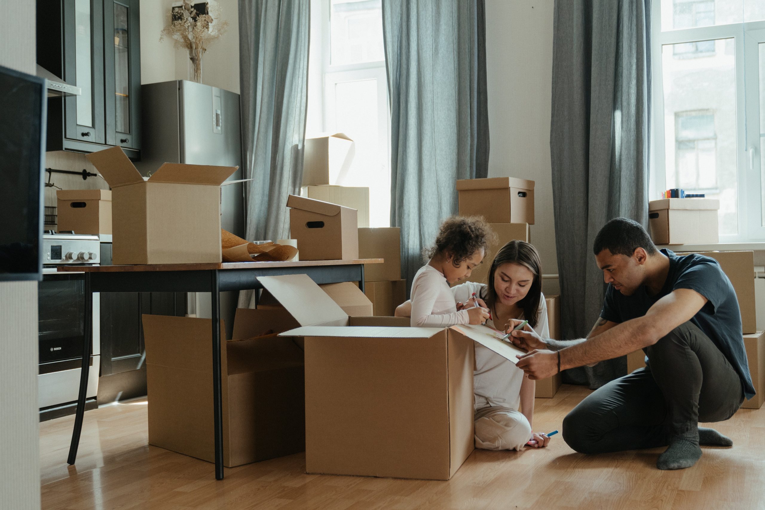 Moving into a new house cleaning tips: 6 Tips for Tidying Your Space