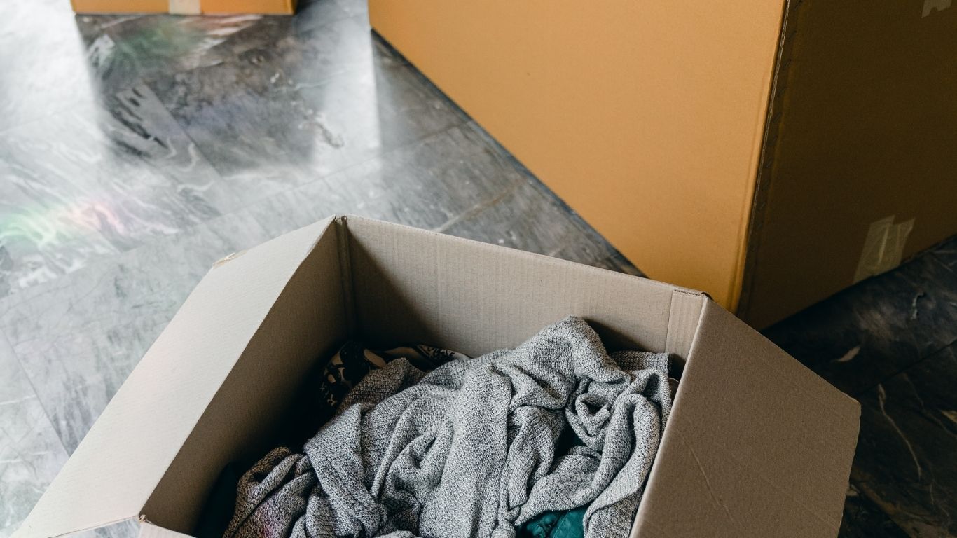 Best Way To Pack Clothes For Moving Simple and Practical